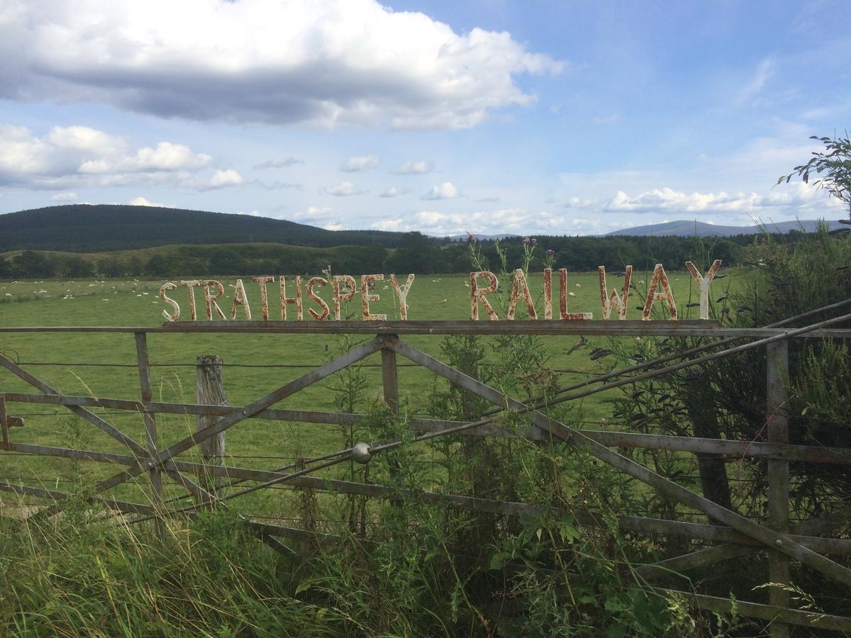 Firhall Highland B&B Grantown-on-Spey ภายนอก รูปภาพ